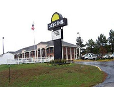 อเมริกาส เบสต์ แวลู อินน์ ฮอลลีสปริงส์ Holly Springs ภายนอก รูปภาพ